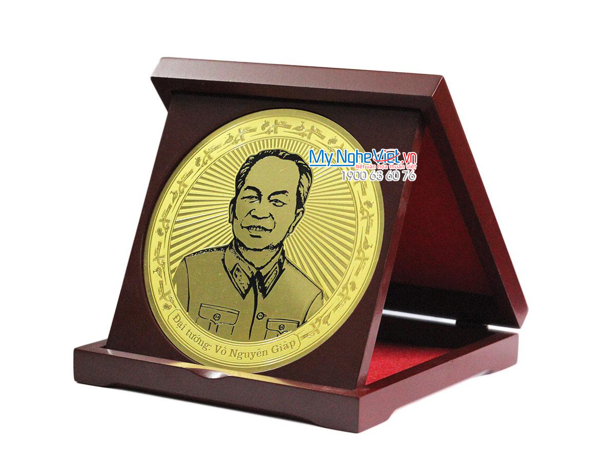 Đĩa đồng lưu niệm hình Bác Giáp MNV-DD07 Đĩa đồng lưu niệm hình Bác Giáp MNV-DD07