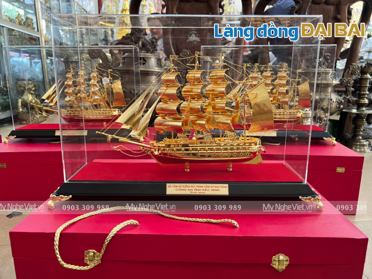 Quà tặng dát vàng cao cấp